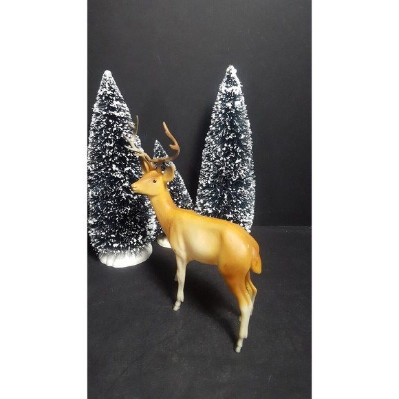 Vintage Hard Plastic Deer Made in Hong Kong - Picture 4 of 13